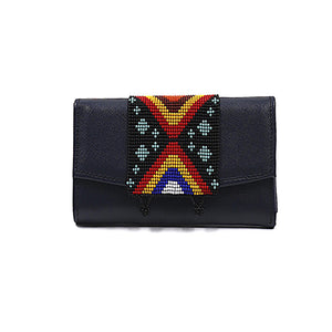 ck-932 cartera piel con grecas y geometria de chaquira artesanal