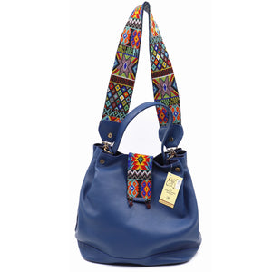 bk-1329 bolsa de piel con asa de chaquira artesanal de grecas