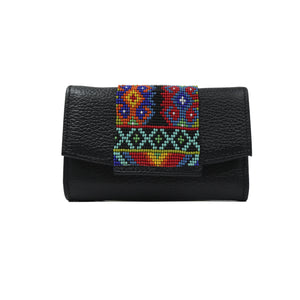 ck-932 cartera piel con grecas y geometria de chaquira artesanal