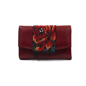 ck-932 cartera piel con flora de chaquira artesanal
