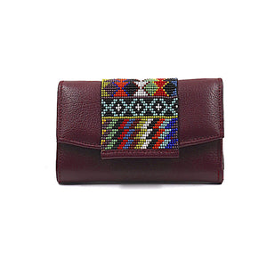 ck-932 cartera piel con grecas y geometria de chaquira artesanal